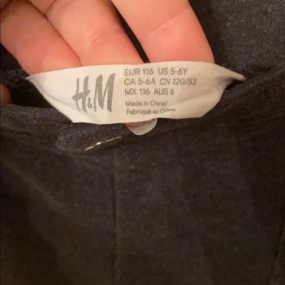 H&M charcoal knit pants girls size 5-6 - Picture 2 of 3